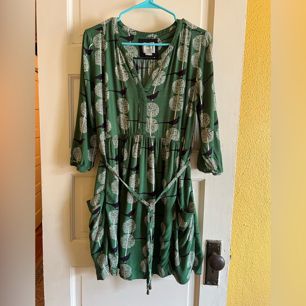 Maeve Lined Pheasant-Print Green Dress with Tie Waist and Pockets | size Small